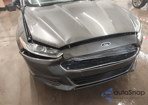 2015 Ford Fusion S z USA, uszkodzony, nr VIN 3FA6P0G77FR142532